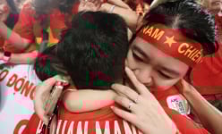 Vợ hậu vệ Phạm Xuân Mạnh: 'Chúng tôi quen nhau qua mai mối'