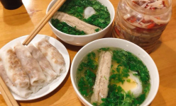 Không phải phở chua, phở vịt đây mới là món ăn nóng, ấm bụng ngày đông du khách nên thử khi đến Cao Bằng