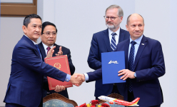 Vietjet 'bắt tay' trường bay F AIR - Cộng hoà Séc đào tạo phi công