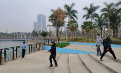 Vì sao nhiều người đến thả cá chép ở công viên Thiên văn học lớn nhất Đông Nam Á?