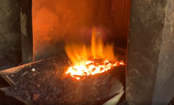 Làng rèn lớn nhất xứ Thanh ngày đêm “đỏ lửa” phục vụ Tết