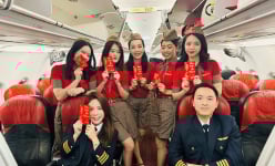 Những chuyến bay Tết và tình yêu bầu trời của gia đình phi công Vietjet