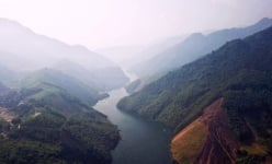 Ở Hòa Bình có phiên bản 'Vịnh Hạ Long', còn có một 'dòng sông Nho Quế', thực ra đó là con sông nào?
