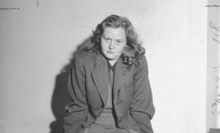Ác mộng Buchenwald: Nữ 'phù thủy' của Hitler và bộ sưu tập da người