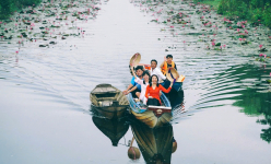 Nơi quay bộ phim 'Cánh đồng bất tận' đâu phải đồng lúa mà là đồng cỏ dại vùng Đồng Tháp Mười ở Long An