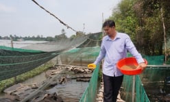 Tỷ phú Long An là một anh nông dân nuôi 2 con đặc sản bình dân, lãi 1,5 tỷ/năm, 'kéo' 80 hộ khác làm giàu