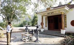 Một ngôi làng ở Bắc Giang dưới chân Tây Yên Tử, trăm năm trước còn thấy cả hổ, nay đã thành vùng quê giàu có