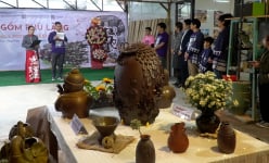 Làng gốm 800 năm ở Bắc Ninh, nơi có dòng men da lươn nổi tiếng làm “mê hoặc” cán bộ ngoại giao Nhật Bản