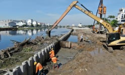 Người dân ngóng dự án cải tạo kênh ô nhiễm chảy qua 7 quận huyện sớm hoàn thành