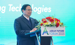 Thủ tướng 'vừa ăn trưa vừa bàn việc' với các lãnh đạo ASEAN và các tập đoàn Intel, Nvidia và Huawei