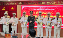 Công an Đà Nẵng công bố quyết định công tác cán bộ sau khi giải thể công an quận, huyện