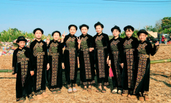 Ở xã này của Đắk Lắk đang có lễ hội gì mà các cô gái đẹp nhất đều xuất hiện?
