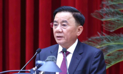 Bộ Chính trị yêu cầu rà soát sửa đổi Hiến pháp, sớm trình phương án bỏ cấp huyện, sáp nhập một số tỉnh