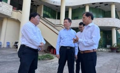 Phó Thủ tướng Hồ Đức Phớc kiểm tra loạt dự án bỏ hoang ở Nha Trang