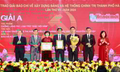 Báo Dân Việt đạt giải báo chí về xây dựng Đảng và hệ thống chính trị TP Hà Nội lần thứ VII