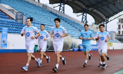 Văn Toàn báo tin vui cho HLV Kim Sang-sik