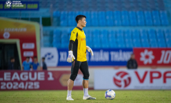 Thủ môn Bùi Tiến Dũng và tình thế 'khó xử' khi tái ngộ Hà Nội FC