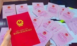 Chưa trả tiền sử dụng đất, người dân có được phép sang tên sổ đỏ hay không?