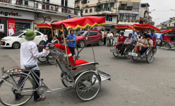 Phá dỡ toà nhà “Hàm cá mập”: 'Đợi diện mạo mới của hồ Hoàn Kiếm, tôi sẽ về hưu'