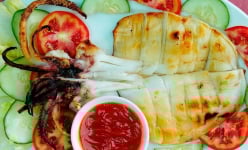 Đặc sản Bình Thuận, đây là 2 loài cá biển, loại này đem phơi một nắng, loại kia trộn gỏi, nếm ngon nút lưỡi