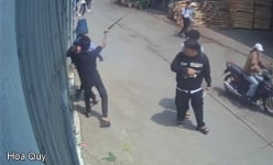 Một nam sinh bị nhóm người dùng hung khí đánh bất tỉnh