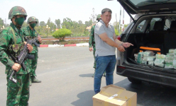 Bắt đối tượng vận chuyển 26 kg ma túy tổng hợp cùng 12 bánh heroin tại Long An