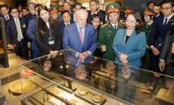 Hình ảnh Tổng thống Brazil Luiz Inácio Lula da Silva tham quan Bảo tàng Lịch sử Quân sự Việt Nam