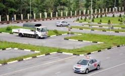 Bộ Công an quy định hình thức, nội dung sát hạch lái xe như thế nào?
