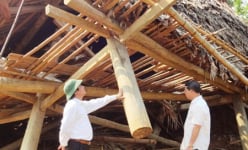Thanh Hóa: Hàng chục nhà sập và tốc mái do giông lốc kèm mưa đá
