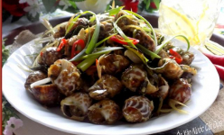 Tự tay làm món ốc hương xào nước cốt dừa cho chồng 'lai rai' tuyệt ngon