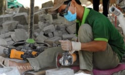An Giang: Phu thê quyết làm giàu bằng nghề...vác nặng