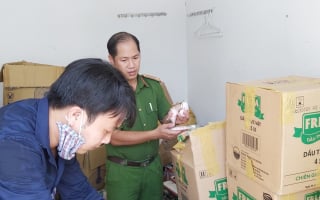 Đà Nẵng: Phát hiện số lượng 'khủng' hạt nêm, mì chính giả