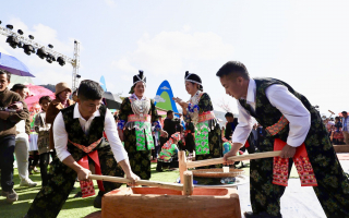 Chính sách của Đảng đến từng bản làng, cuộc sống người dân vùng cao Điện Biên thay đổi từng ngày