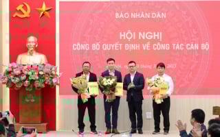 Báo Nhân Dân bổ nhiệm, tái bổ nhiệm 3 cán bộ, trao quyết định cho 27 cán bộ nghỉ hưu sớm, thôi việc