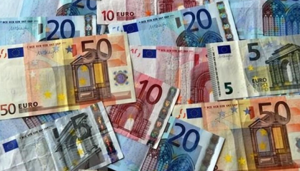 Kinh tế khu vực Eurozone xuất hiện thêm dấu hiệu đình trệ