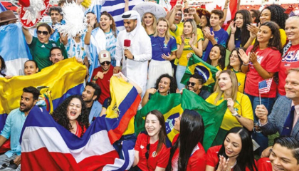 World Cup 2022: Oman thu hút cổ động viên bằng tour lặn biển bơi cùng rùa và cá heo