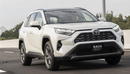 Toyota RAV4 2022 ra mắt, giá 957 triệu đồng