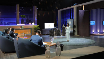 Shark Tank mùa 5: Start-up 'vàng 4.0' chơi lớn tặng vàng cho các Shark