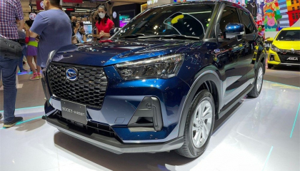 Daihatsu Rocky e-Smart Hybrid 2022 sở hữu thiết kế ấn tượng
