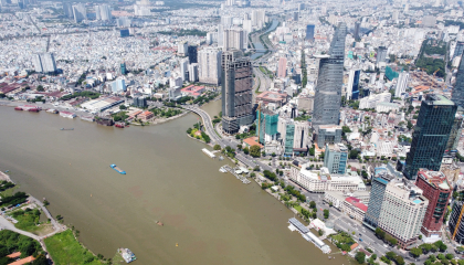 Ứng phó bão Noru: TP.HCM yêu cầu tàu, thuyền không tự ý xuất bến khi thời tiết xấu