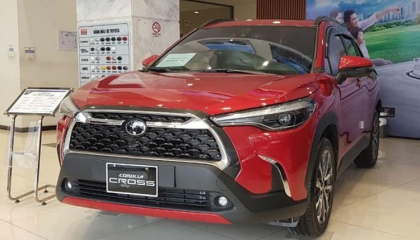 Giá xe Toyota Corolla Cross và Vios giảm hơn 16 triệu đồng 