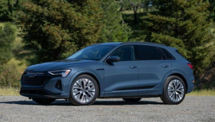 Xe điện Audi Q8 e-Tron 2024 lần đầu ra mắt thị trường Đông Nam Á