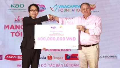 Báo cáo đầu tiên về môi trường, xã hội, quản trị của VinaCapital có nội dung chính gì?