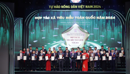 Sơn La: Có 1 Nông dân Việt Nam xuất sắc và 1 HTX tiêu biểu toàn quốc được tôn vinh, biểu dương