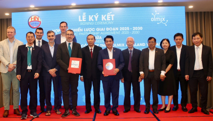 Thứ trưởng Bộ NNPTNT chứng kiến các 'ông lớn' ký kết hợp tác, đẩy nhanh xuất khẩu sản phẩm chăn nuôi sang thị trường Halal