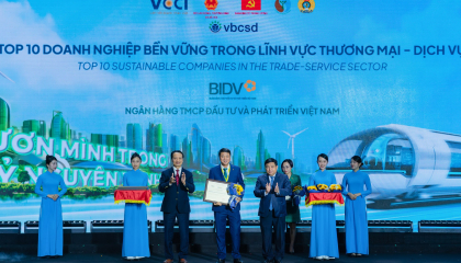 BIDV lần thứ 6 vào Top 10 Doanh nghiệp bền vững lĩnh vực thương mại - dịch vụ