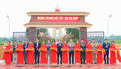Petrovietnam/ PVEP tôn tạo Nghĩa trang liệt sĩ và tài trợ kinh phí tu sửa trường học xã Hạ Giáp, Phú Thọ