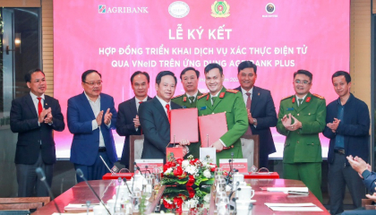 Agribank và Trung tâm RAR - Bộ Công an ký kết triển khai dịch vụ xác thực điện tử qua VNeID trên Agribank Plus
