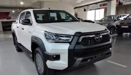 Toyota Hilux 2024 ra mắt tại Việt Nam, giá từ 668 triệu đồng