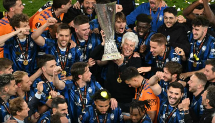 Hạ gục “độc cô cầu bại” Bayer Leverkusen, Atalanta ăn mừng đầy cảm xúc
